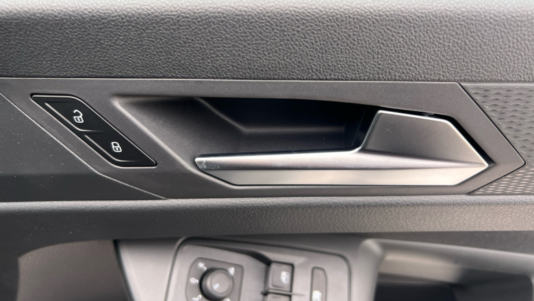 Ford Transit Connect 230 L2 Diesel 2.0 EcoBlue 102ps Limited Van